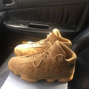 Jordan retro 13 “WHEAT” Size: 14